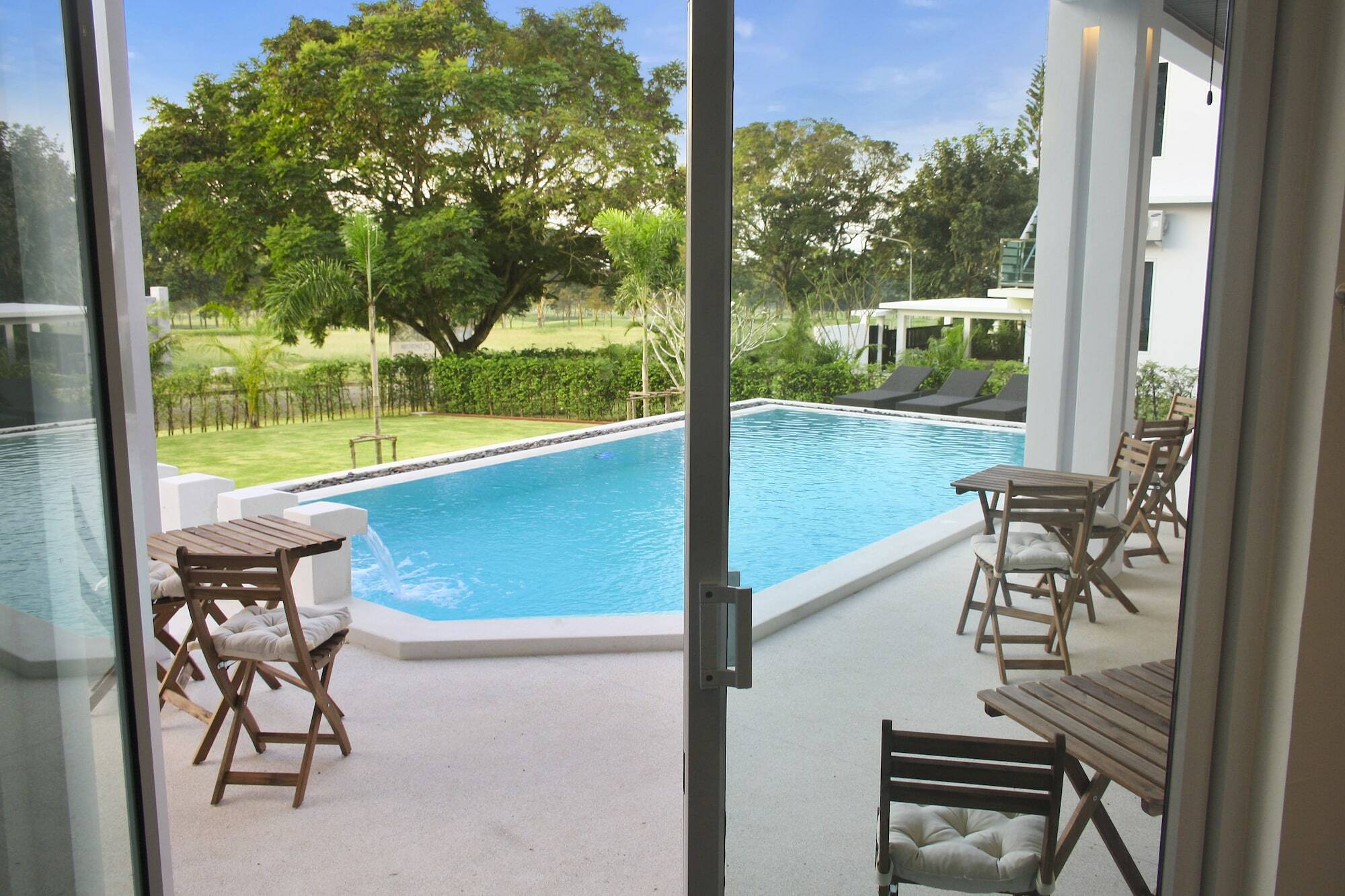 Green View Villas Bang Lamung Bagian luar foto